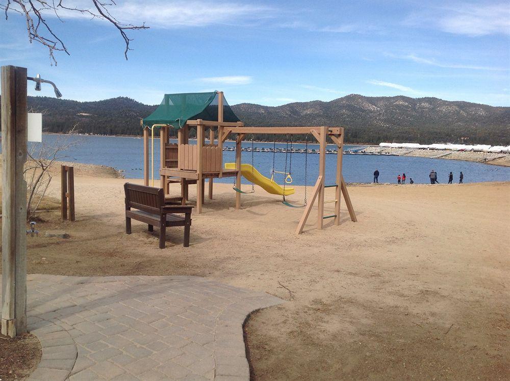 Hotel Marina Riviera Big Bear Lake Exterior photo